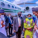 Buhari Wears Face Mask for the First Time